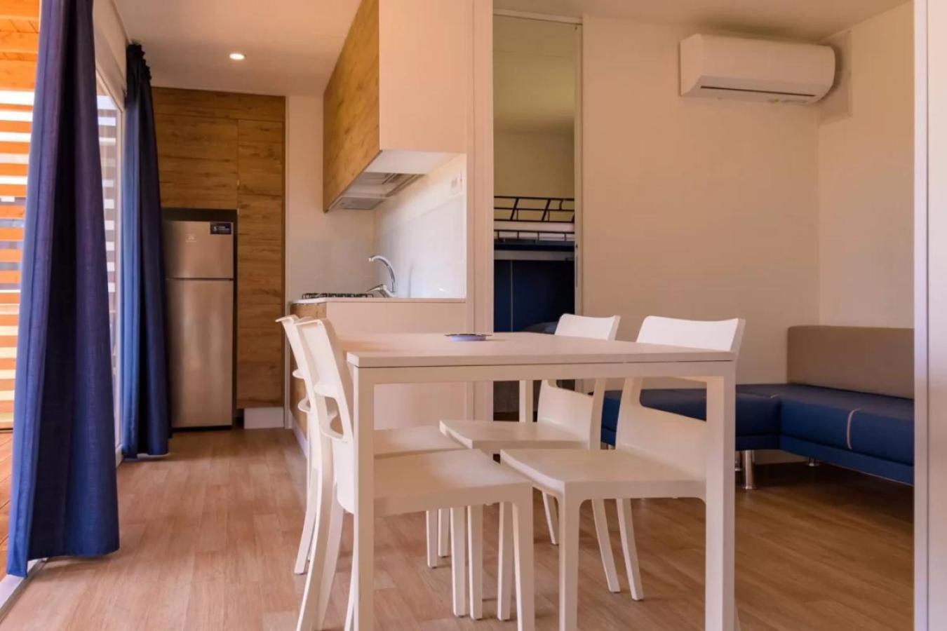 Torre Rinalda Beach Camping & Resort 레체 객실 사진